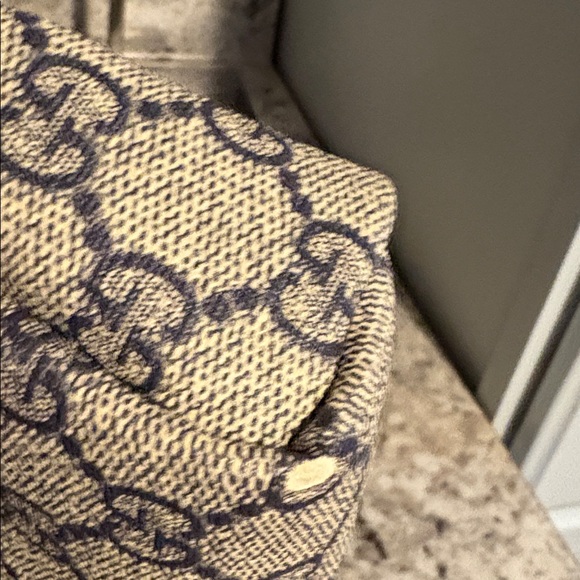 Great Condition Gucci Blue and White Crossbody Bag - Picture 15 of 16